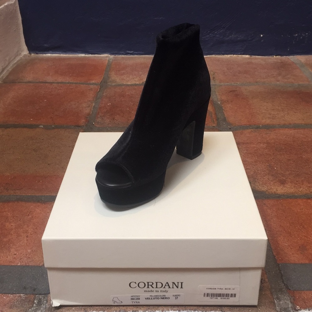 Cordani velvet Bootie